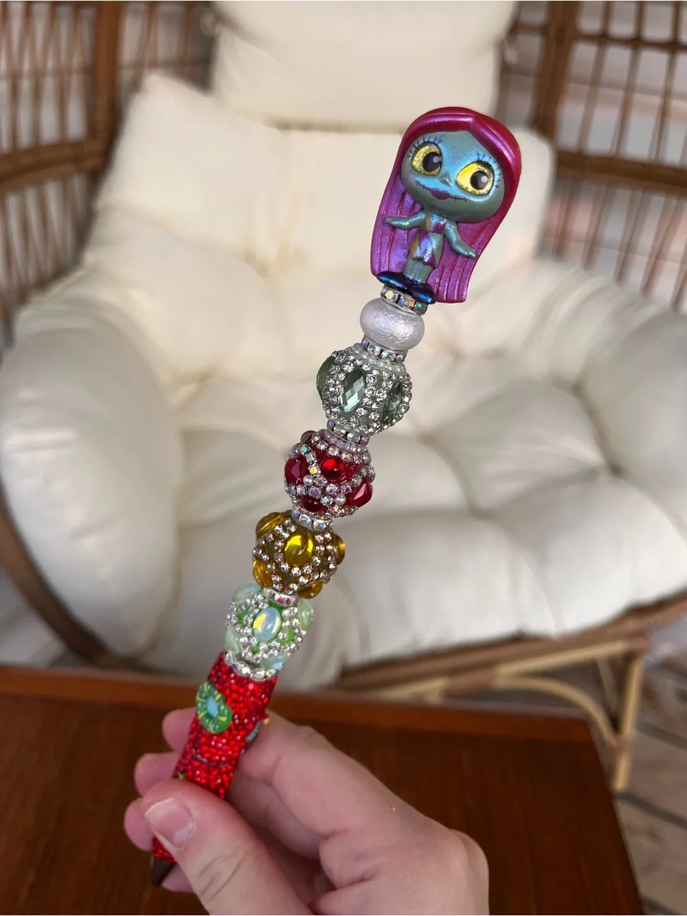 Sally (NBC) beaded pen